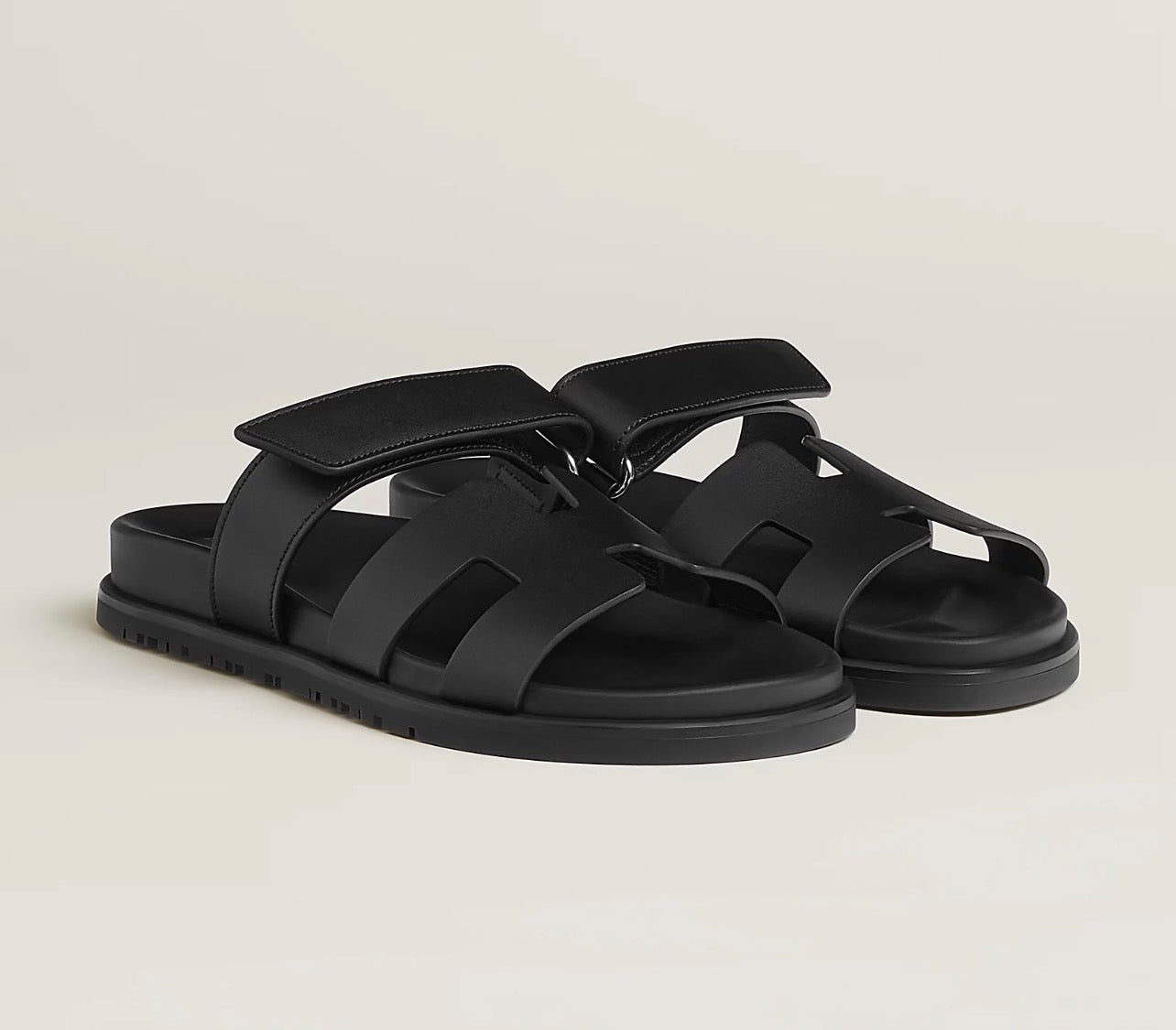 Hermès Sandalias Chypre Negras