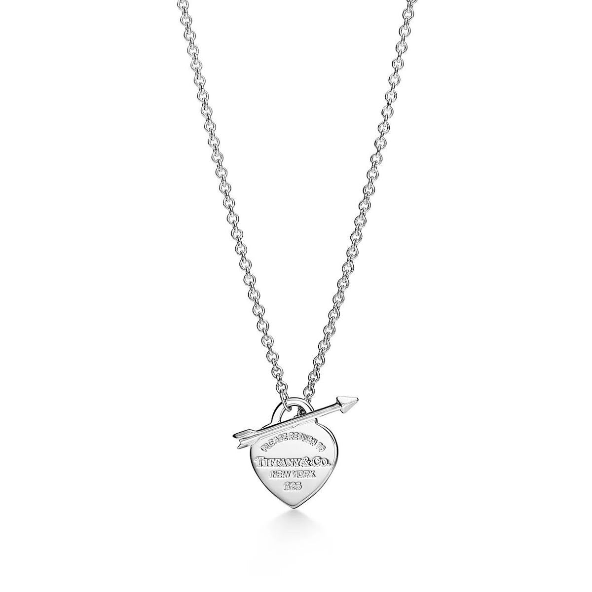 Tiffany Return to Colgante con flecha con placa de corazon